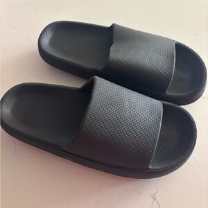 Men's Black Slide Sandals